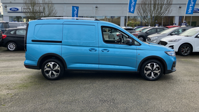 Ford Transit Connect 250 L2 Petrol 1.5 EcoBoost PHEV 150 Active FlexCab Van Auto